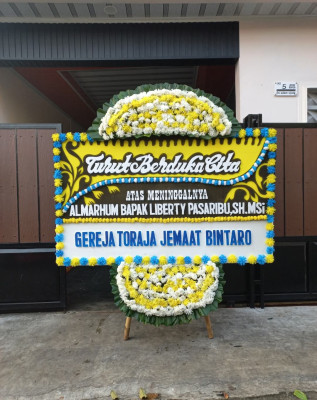 Papan Bunga Duka di Padasuka